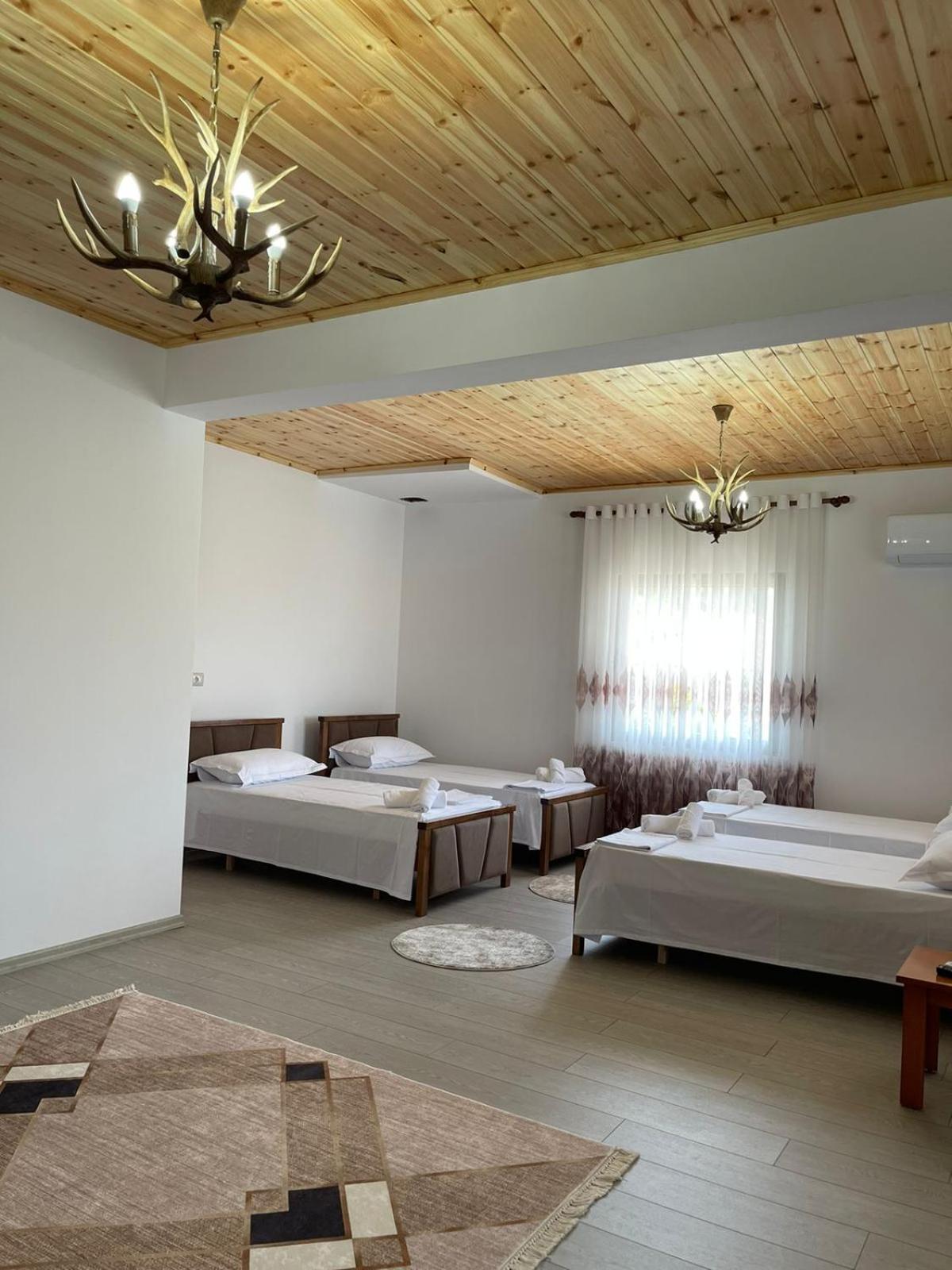 Georgemishel Guest House Berat Exterior photo