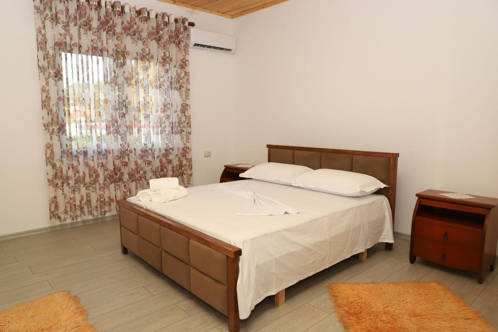 Georgemishel Guest House Berat Exterior photo