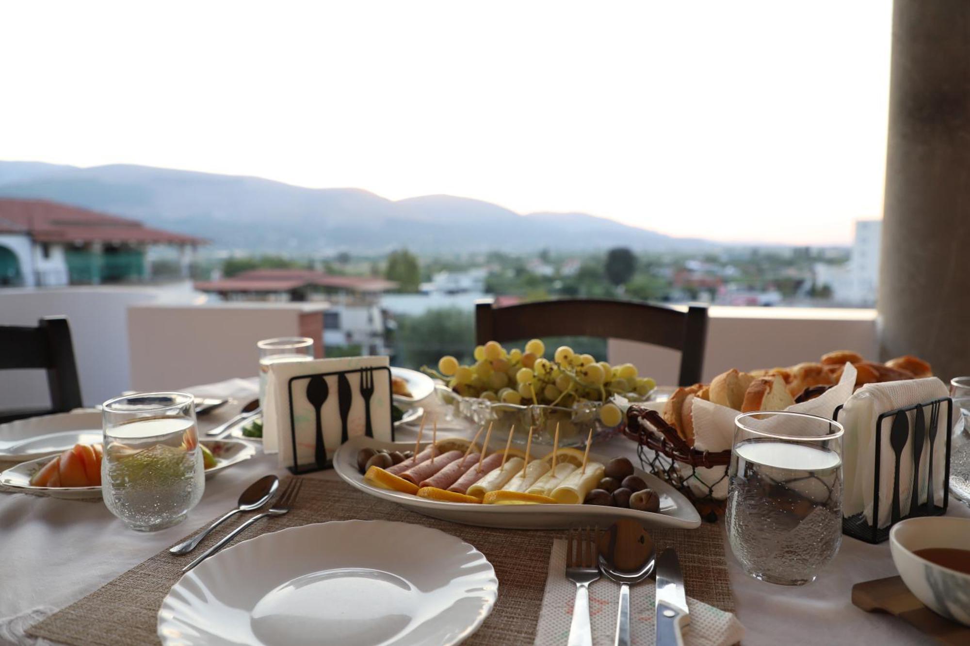 Georgemishel Guest House Berat Exterior photo