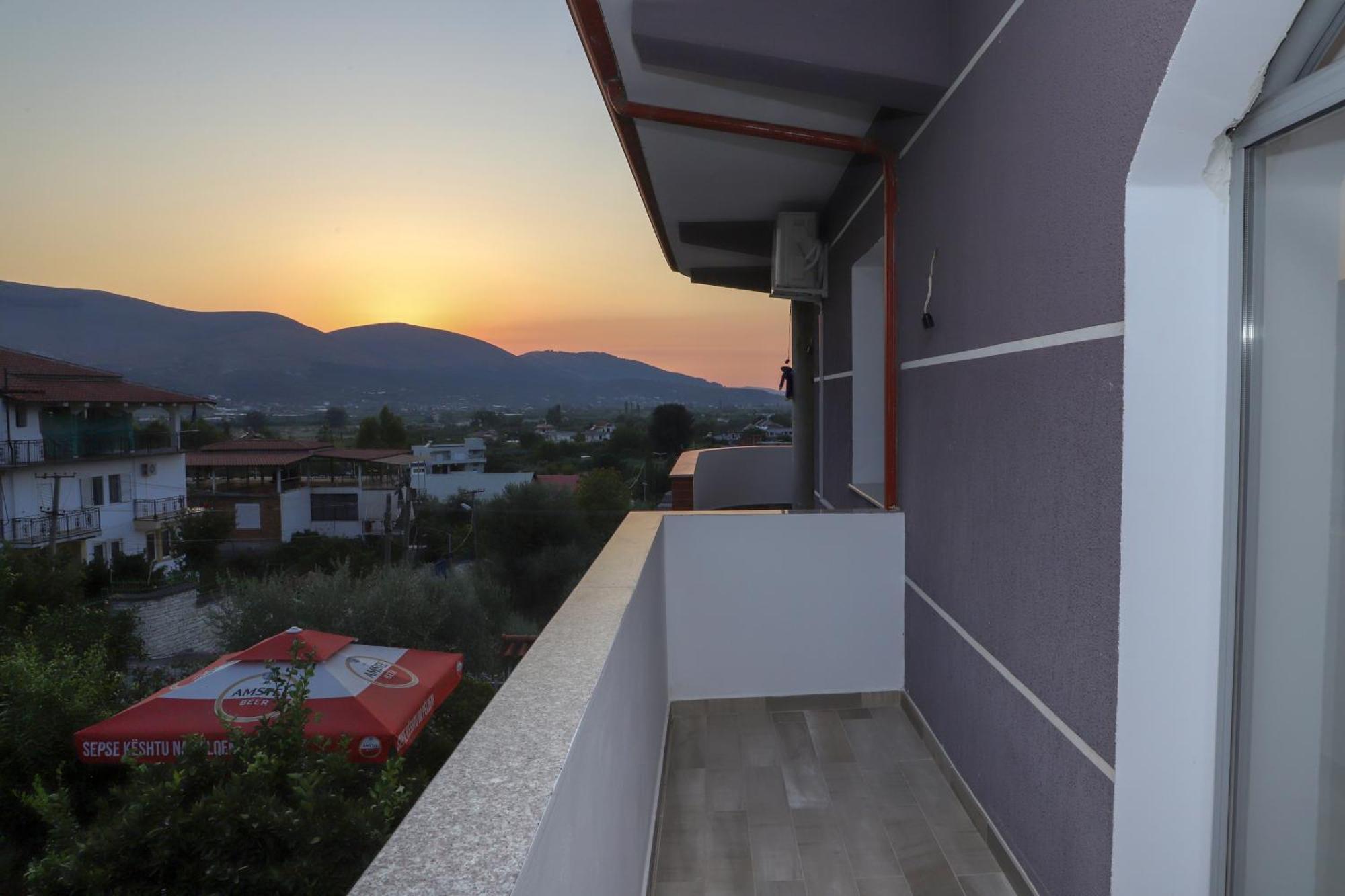Georgemishel Guest House Berat Exterior photo