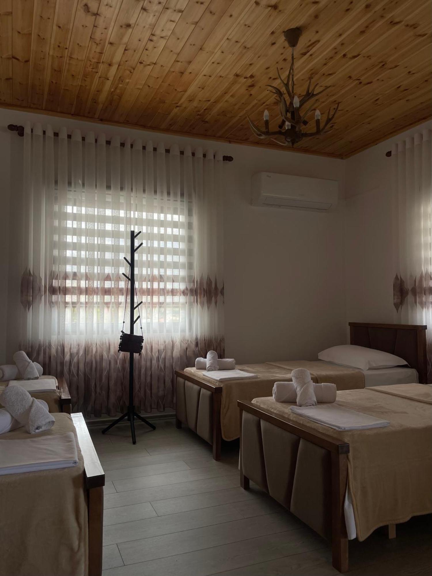 Georgemishel Guest House Berat Exterior photo