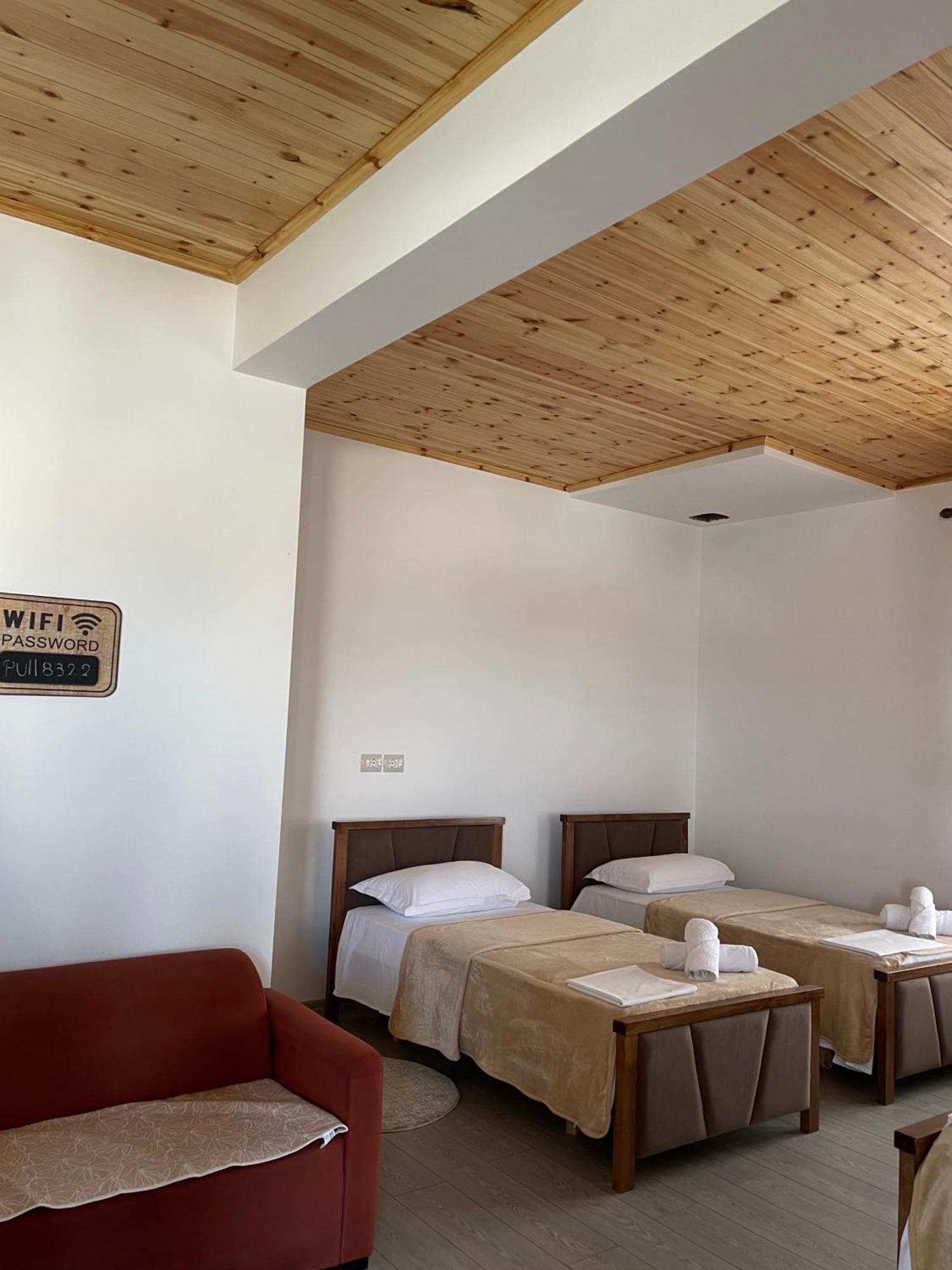 Georgemishel Guest House Berat Exterior photo