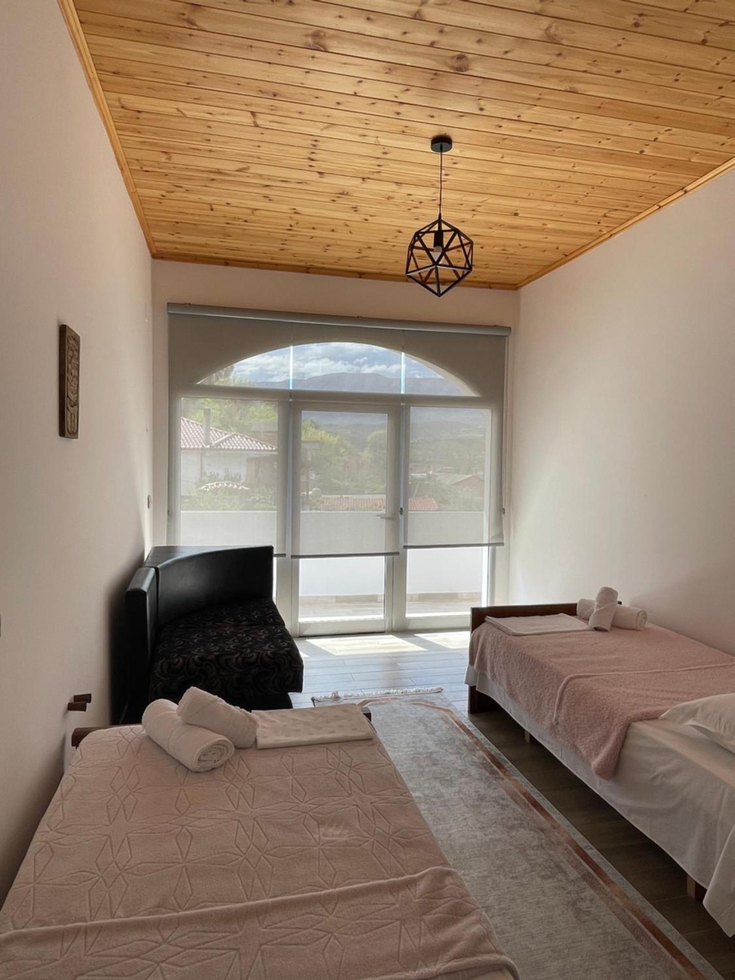 Georgemishel Guest House Berat Exterior photo